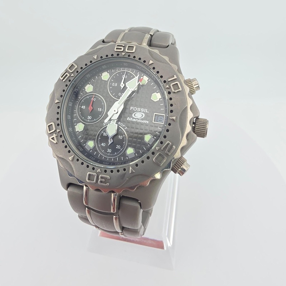 Vtg FOSSIL Blue Titanium Mens Watch TI-5010 Chronograph 3 Sub-Dials Dive Grey 7"